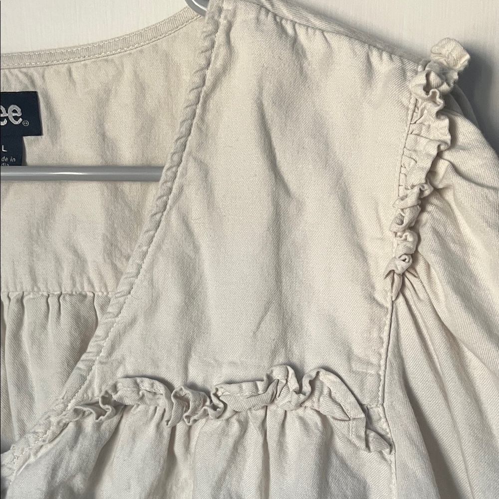 Lee Ruffle Blouse - Picture 5 of 6